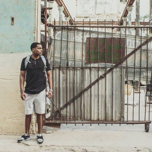 Meet your Posher, Mark - Picture 1 of 1